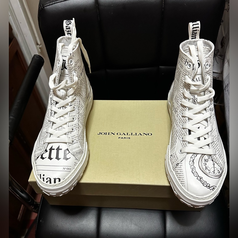 Brand New! John Galliano Women’s Gazette High Top Sneakers Size 39